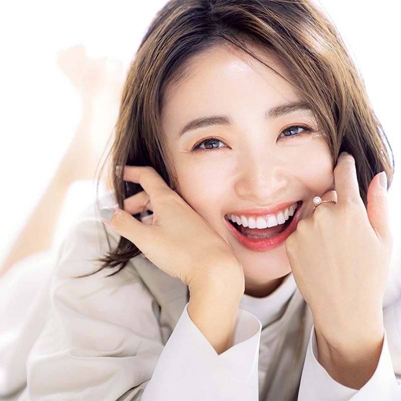 女優・上戸 彩さんの私生活で発見！幸せ笑顔の6つの秘密