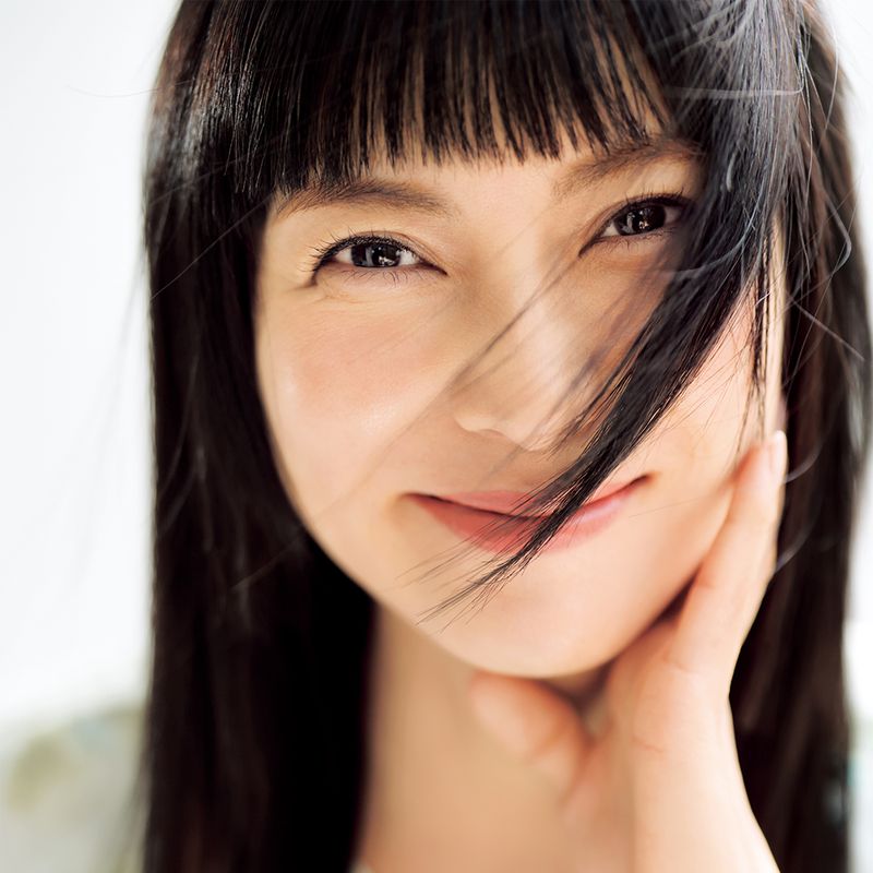 女優・柴咲コウさん｜30代から始めた「髪を土台から慈しむ」習慣